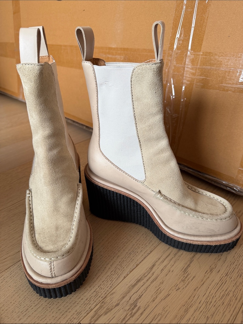 rag & bone — Sloane Chelsea Boots (Beige) size 38.5